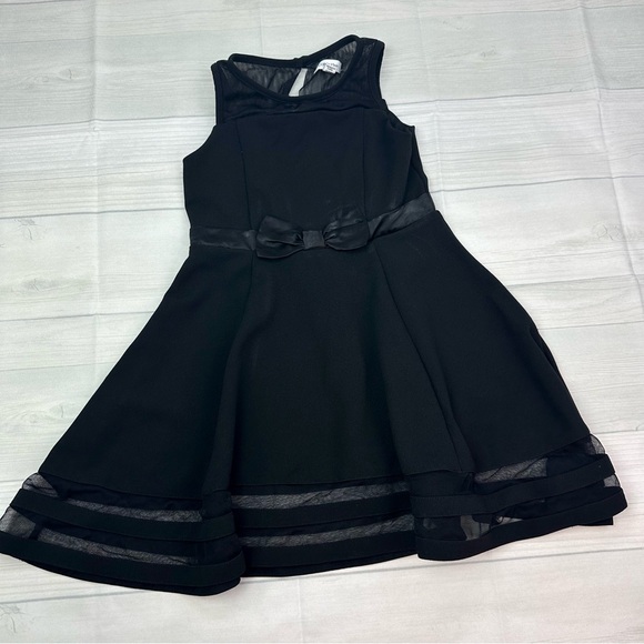 Calvin Klein Girls Illusion Mesh Bow Front Dress Black Size 7 Regular - Picture 3 of 10